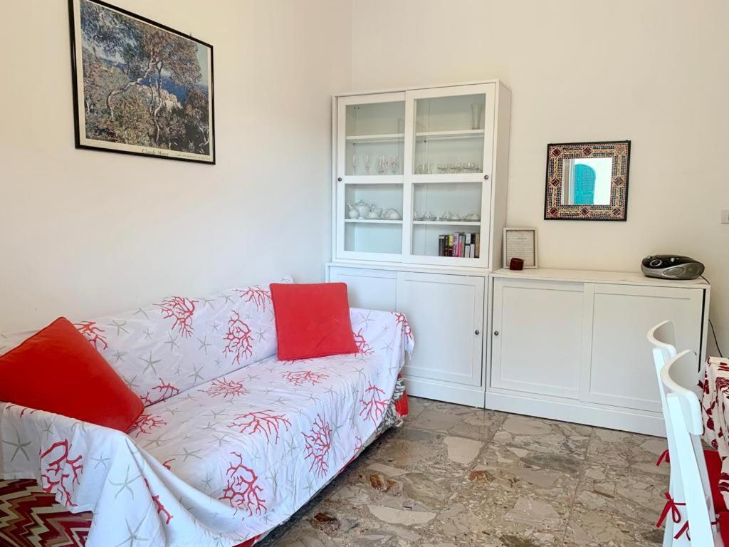 Casa Vacanza! A 50M Dal Mare! Bordighera Eksteriør bilde