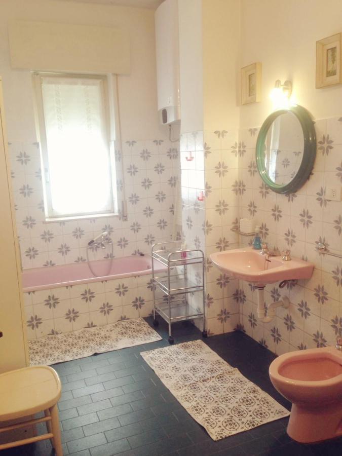 Casa Vacanza! A 50M Dal Mare! Bordighera Eksteriør bilde