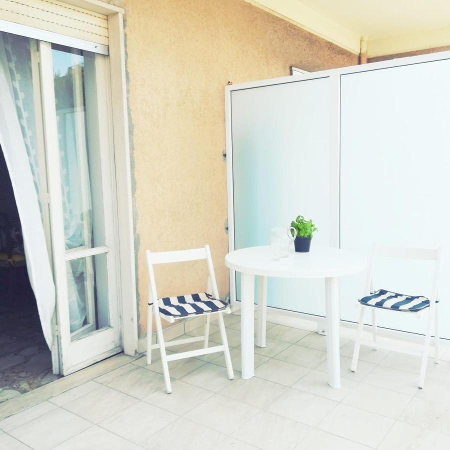 Casa Vacanza! A 50M Dal Mare! Bordighera Eksteriør bilde